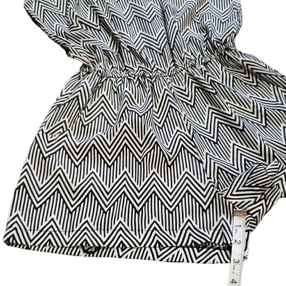 City Triangles Black & White Chevron Print Racer Back Romper Size S - Picture 10 of 14